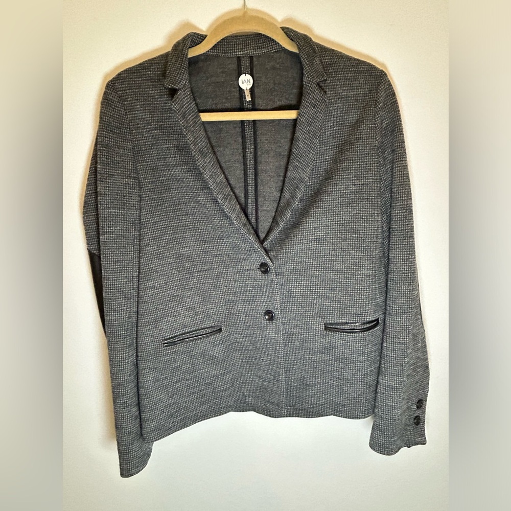 Ian RN Grey houndstooth jacket - size M